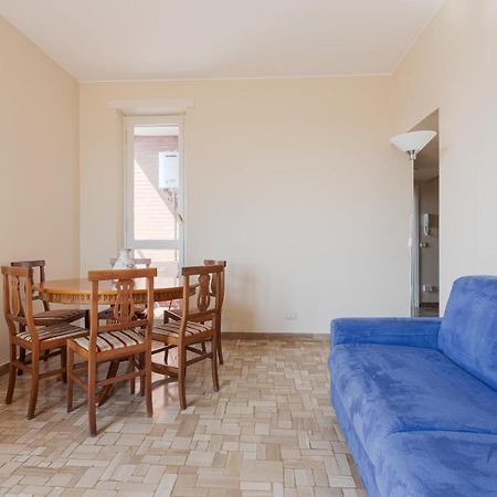 Milano - Roomy Apartment 300 M From M3 Affori Fn! ภายนอก รูปภาพ