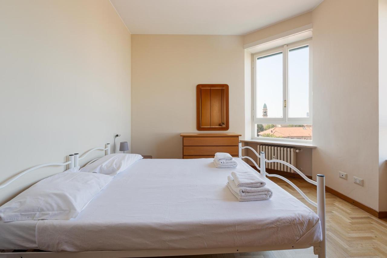 Milano - Roomy Apartment 300 M From M3 Affori Fn! ภายนอก รูปภาพ